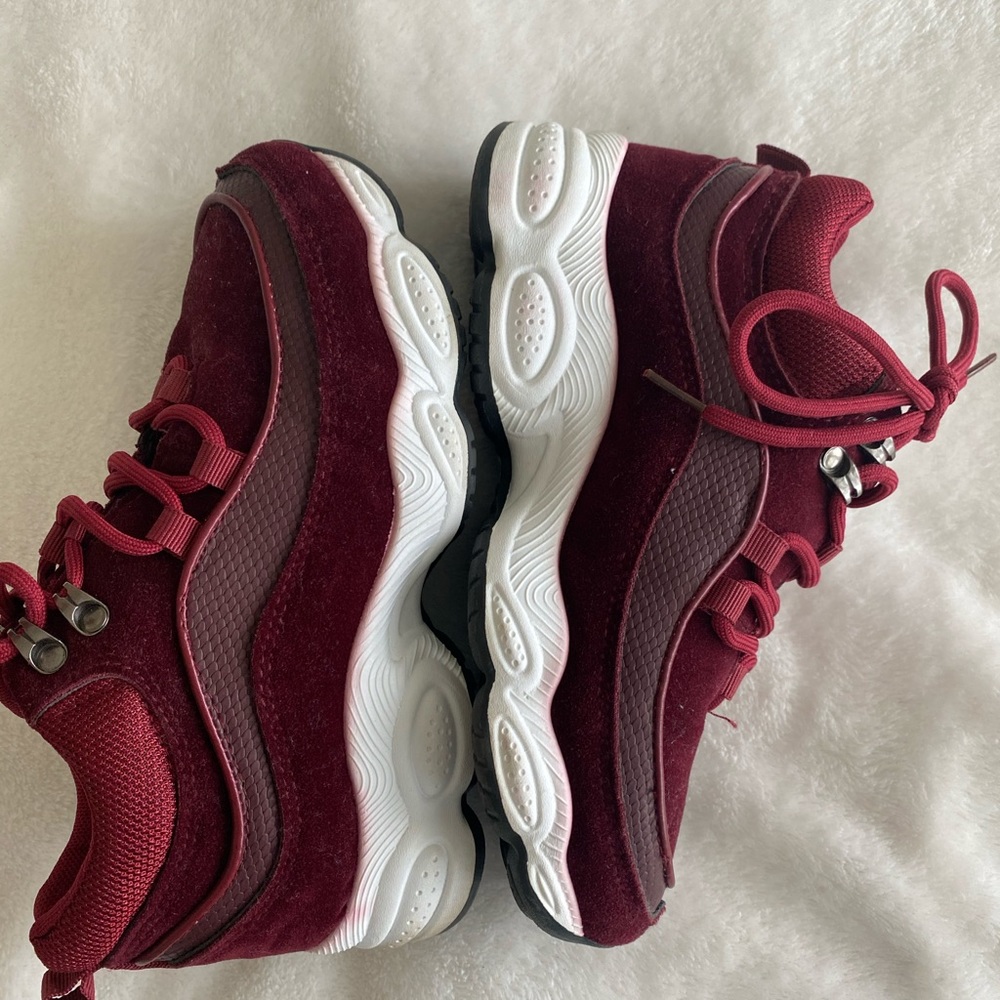 Nasty gal chunky heel sneaker size 6 in wine